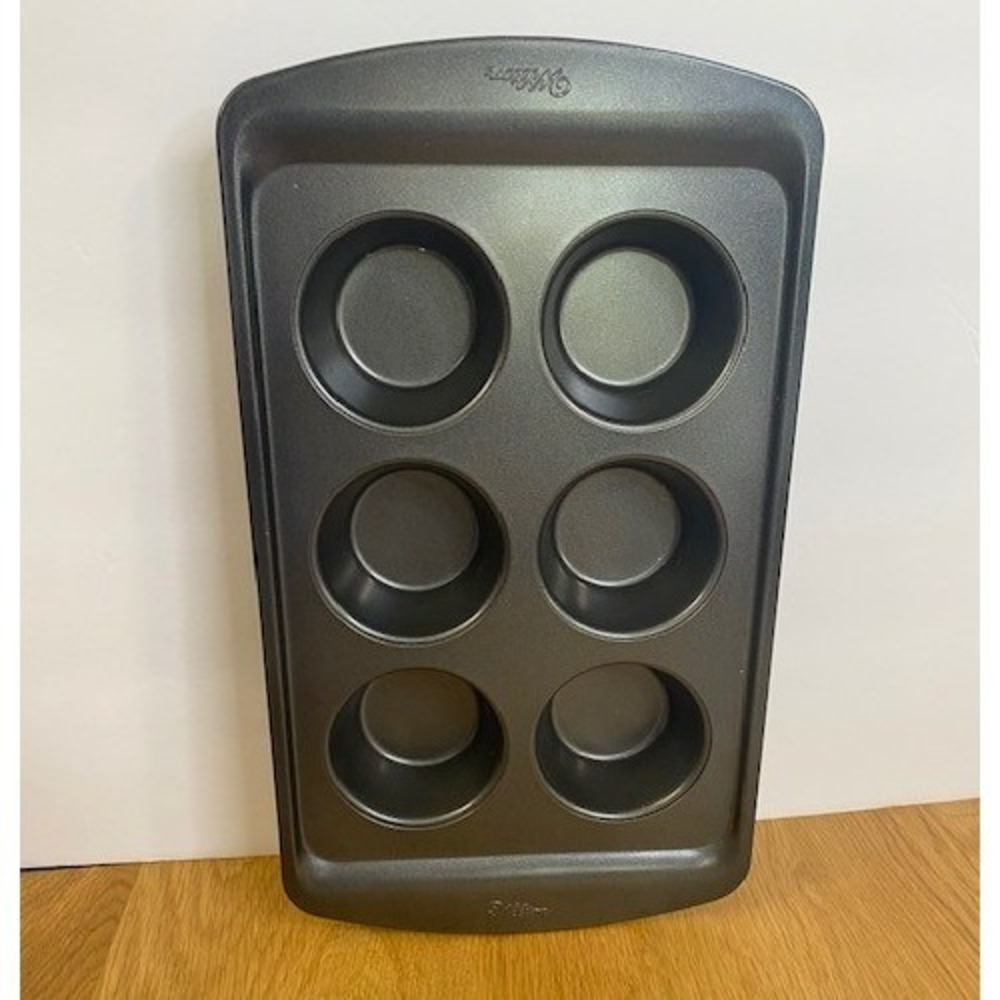 Wilton Jumbo Muffin Pan Unisex 6 Cup Gray Excellent Non-Stick‎ Steel Bakeware
